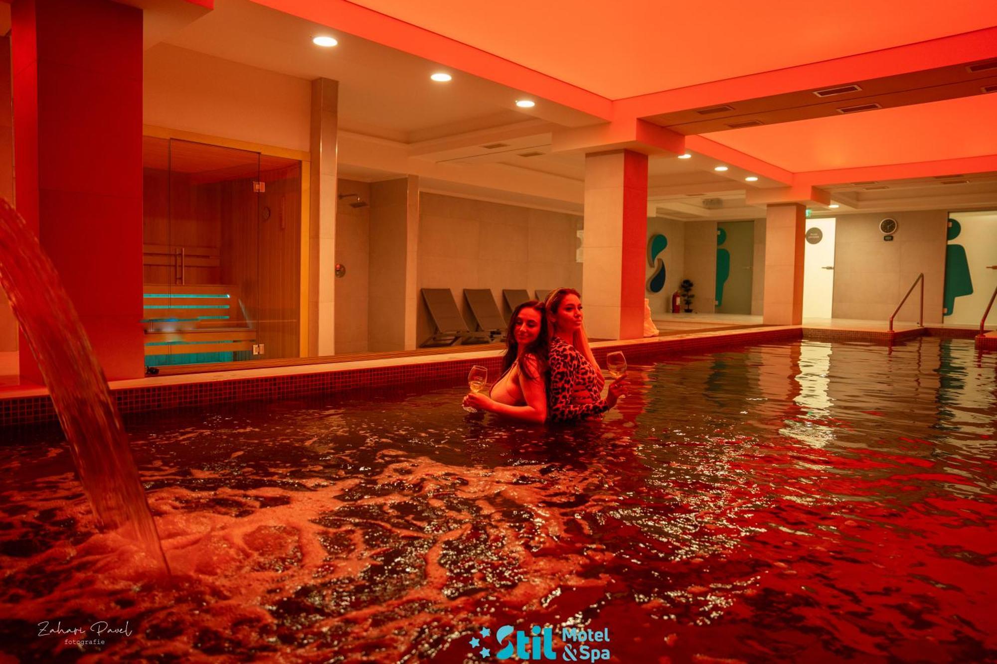 Stil Motel & Spa Tasnad Eksteriør bilde