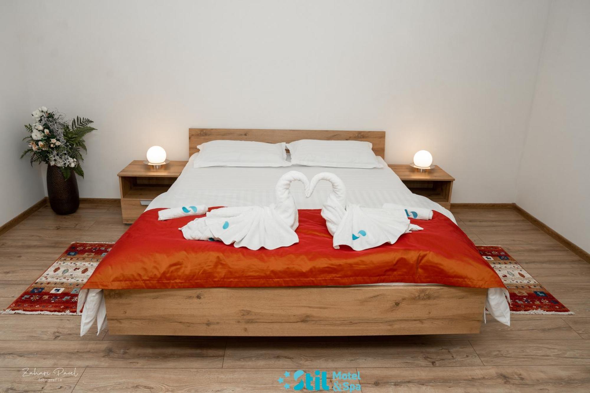 Stil Motel & Spa Tasnad Eksteriør bilde