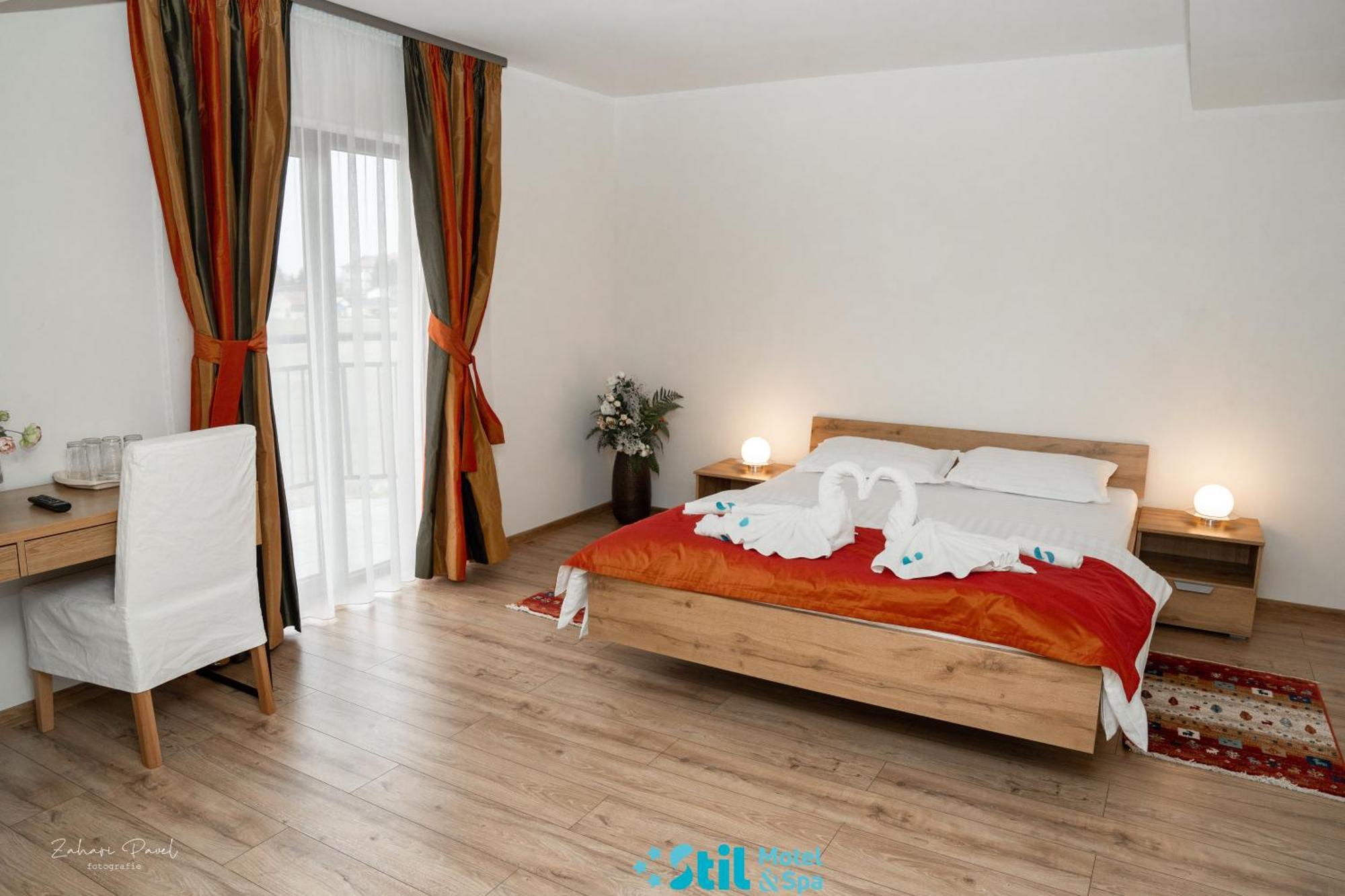 Stil Motel & Spa Tasnad Eksteriør bilde