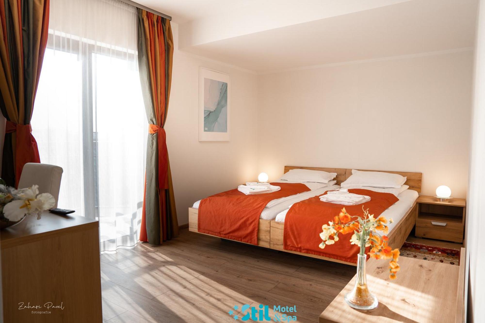 Stil Motel & Spa Tasnad Eksteriør bilde