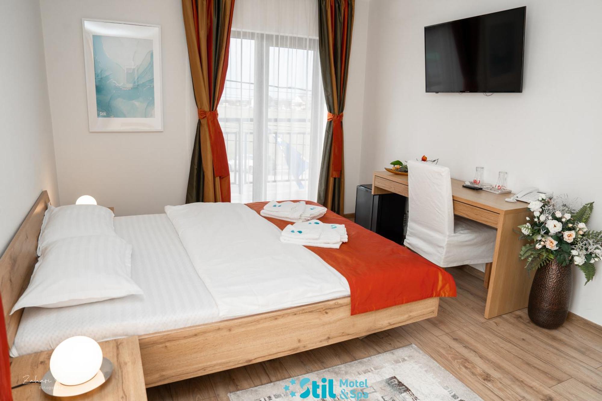 Stil Motel & Spa Tasnad Eksteriør bilde