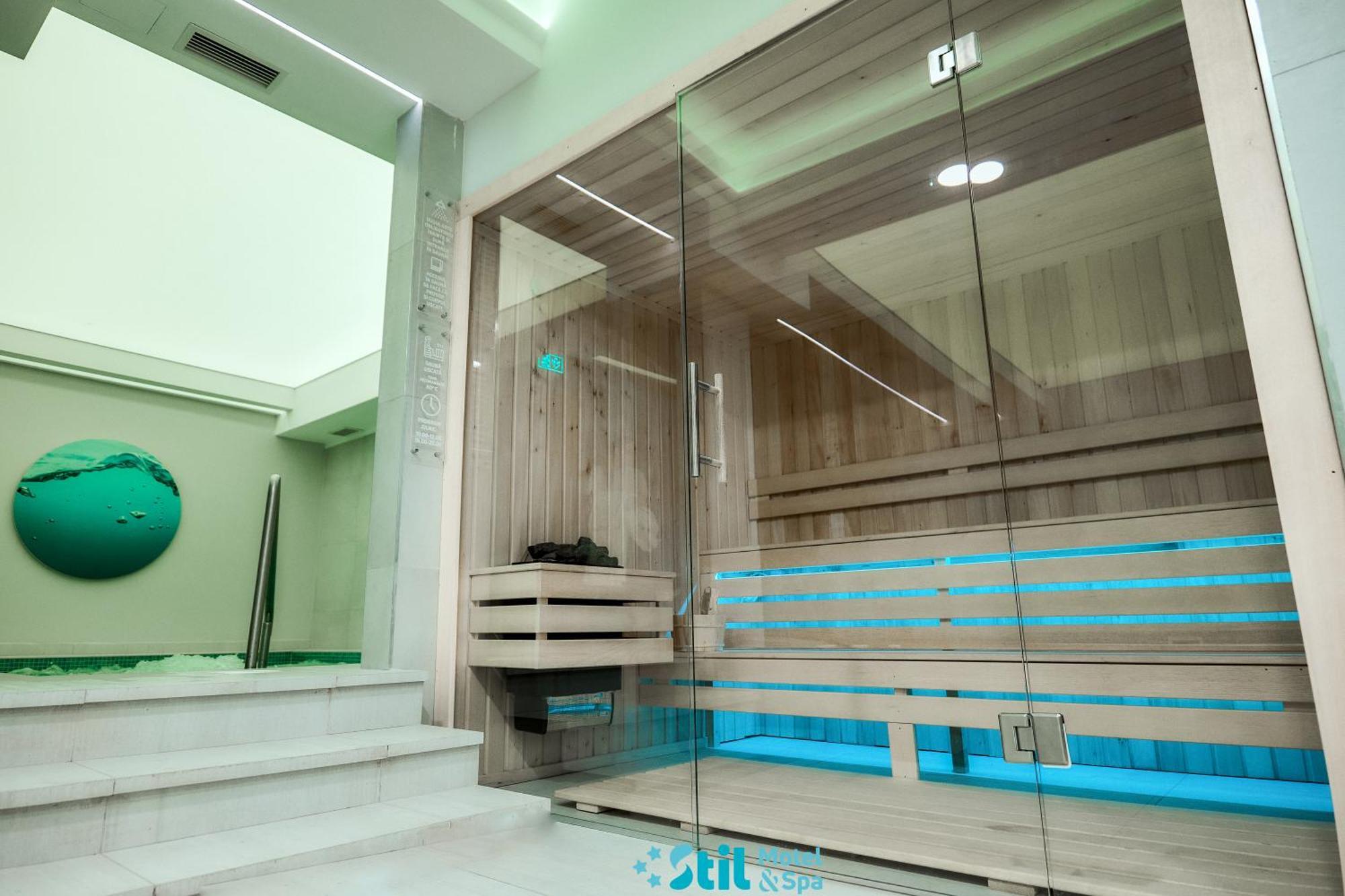 Stil Motel & Spa Tasnad Eksteriør bilde