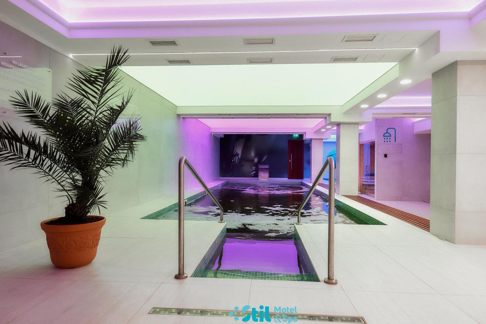 Stil Motel & Spa Tasnad Eksteriør bilde